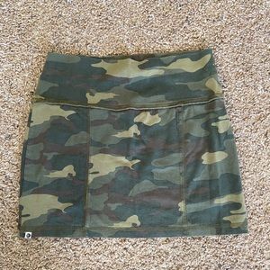 Billabong camo skirt